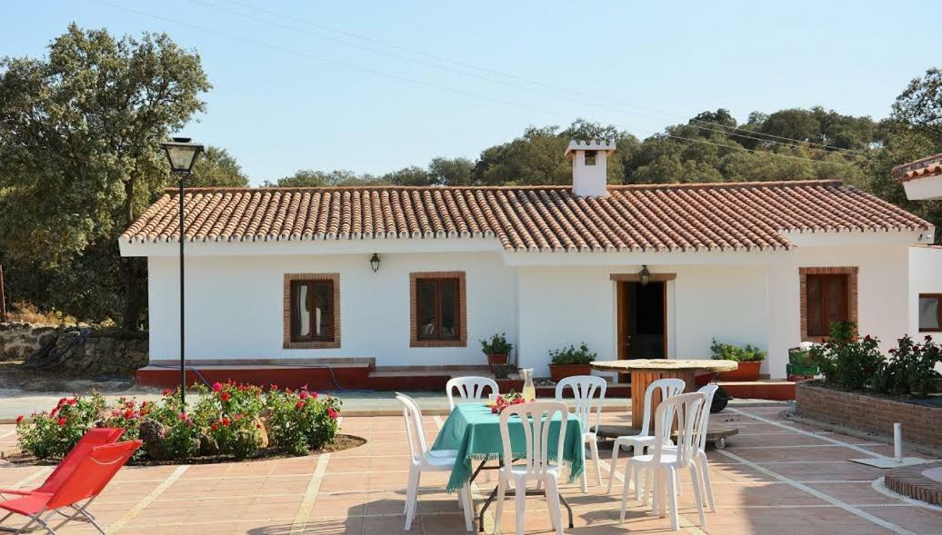 Santa Marta Complejo Rural Con Pista De Padel Guest House Арчидона Екстериор снимка